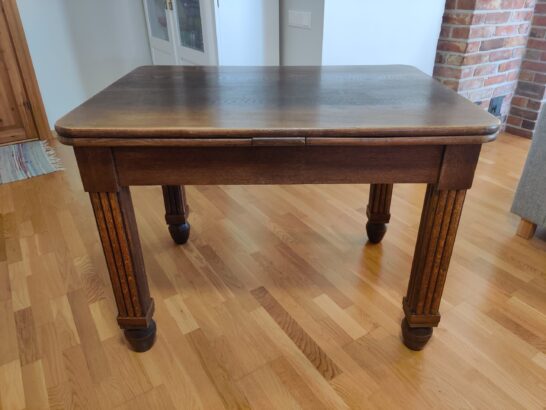 Pikendatav söögilaud  , tamm