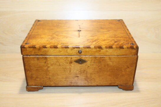 Biedermeier karp laegas