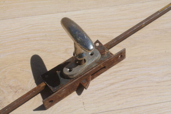 Aknakremoon süvistatav